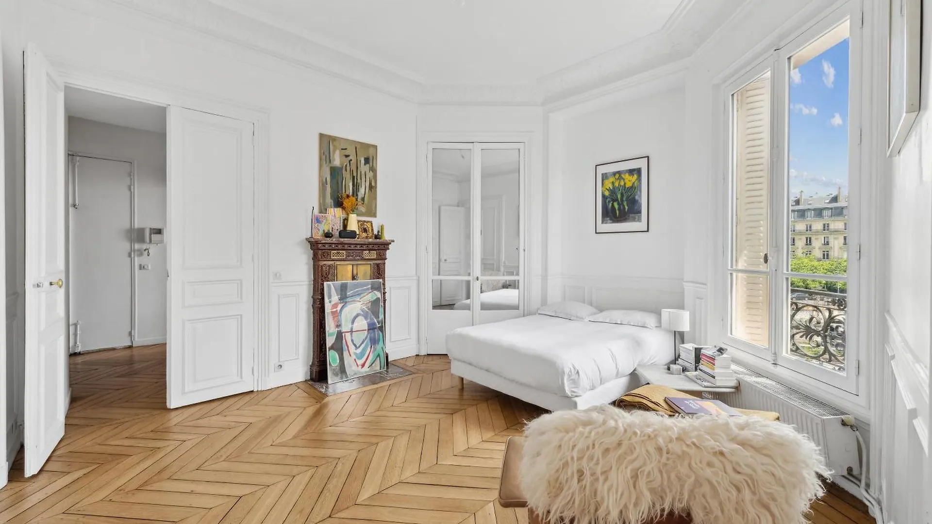 Veeve - Subtly Vintage Apartment Paris